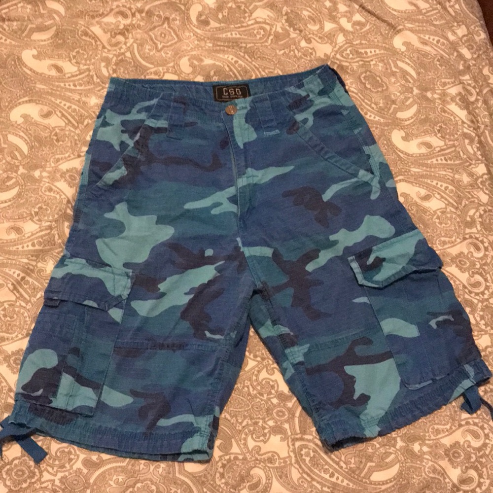Men’s Champs blue camo cargo shorts size 30